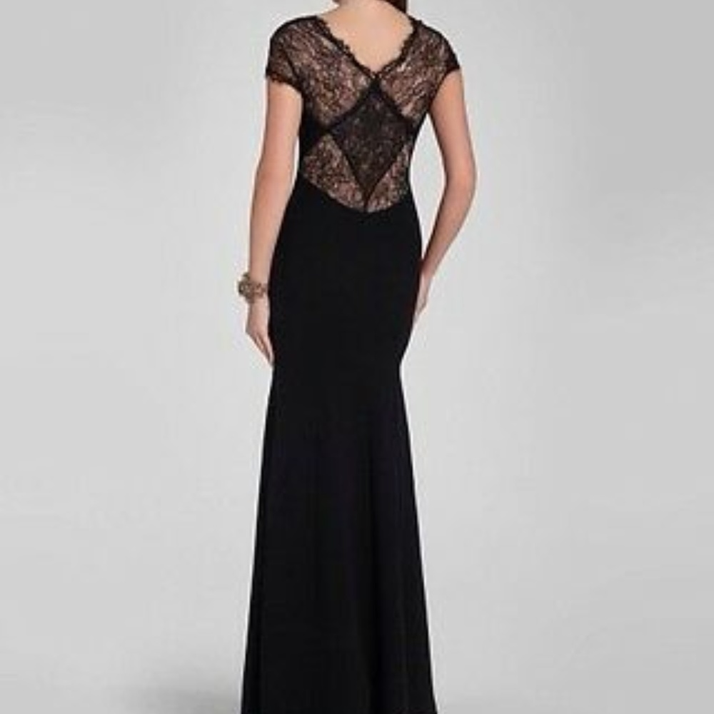 BCBGMAXAZRIA Black Lace Evening gown | Prom Dress